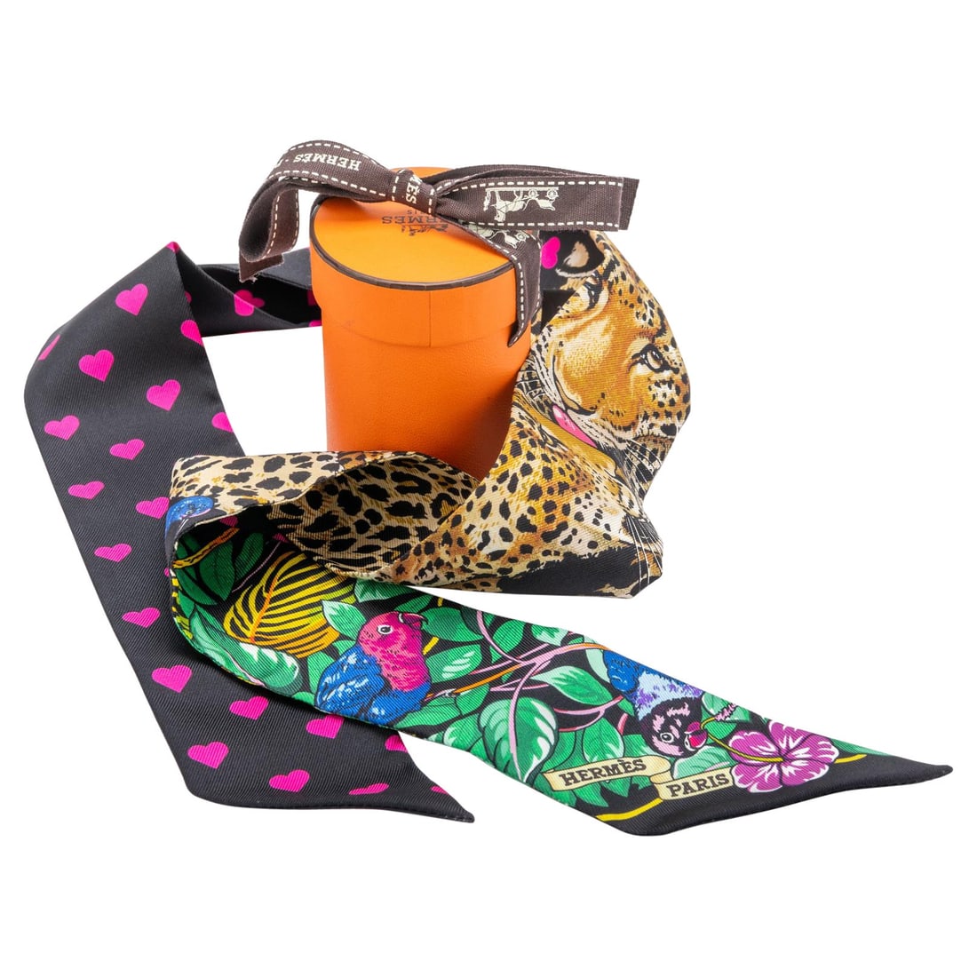 Hermes Limited Edition Jungle Love Twilly by Robert Dallet BNIB: Hermes Limited Edition Jungle Love Twilly by Robert Dallet BNIB Discover the elegance of the Hermes Rare Jungle Love Twilly, a limited edition piece designed by the renowned Robert Dallet. This exquis
