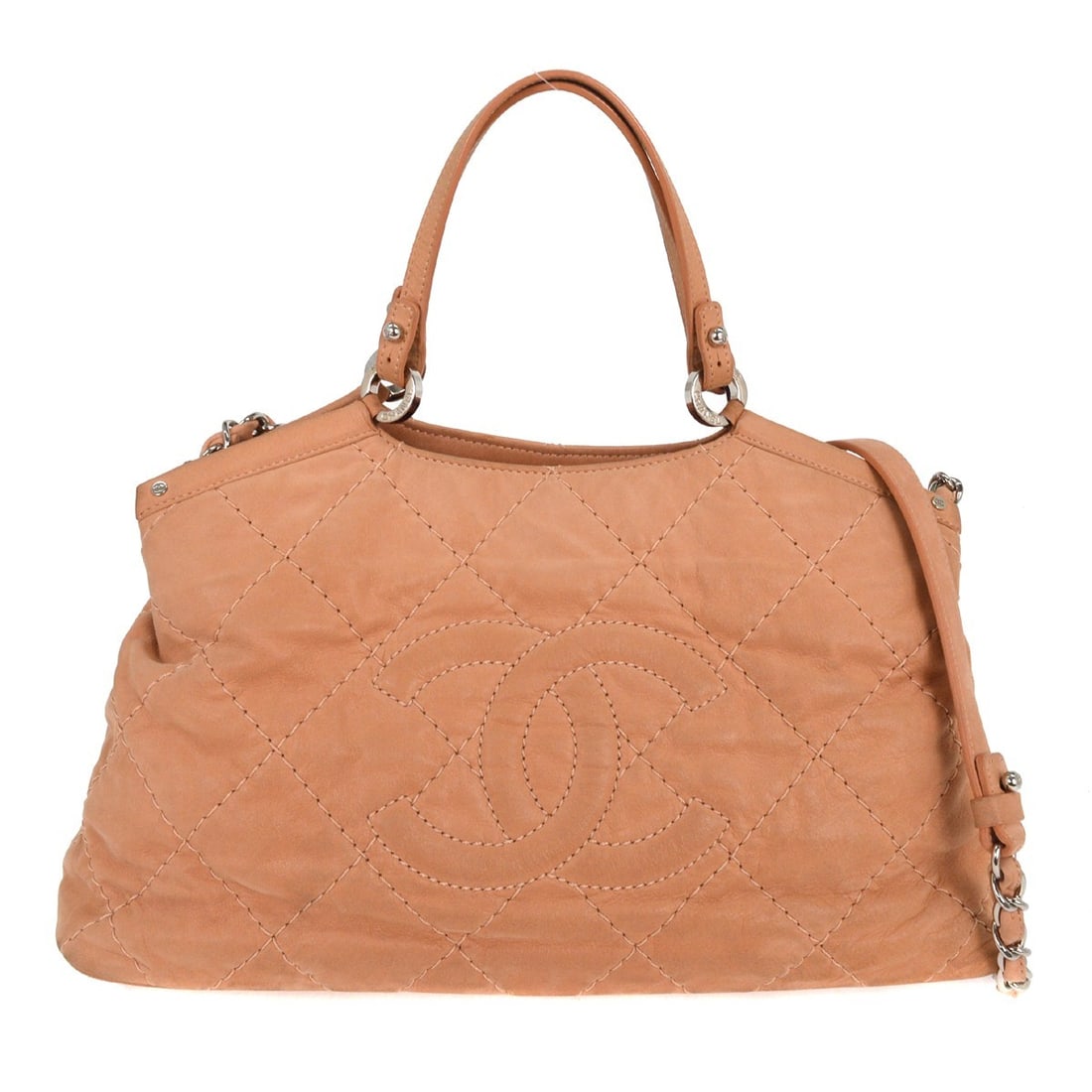 Pink Sea Hit Tote Bag by Chanel with CC Logo: Pink Sea Hit Tote Bag by Chanel with CC Logo This pre-owned Chanel Sea Hit tote bag features a pink color and is designed for female use. It is in fair condition with noticeable dirt and stains on bot