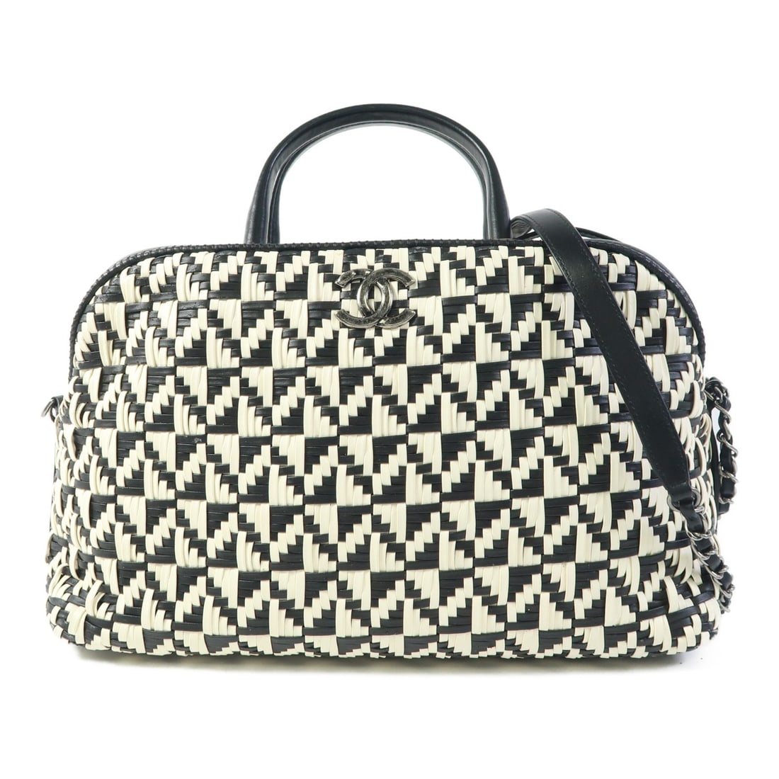 CHANEL 2 Way Shoulder Bag Black White Calfskin Leather: CHANEL 2 Way Shoulder Bag Black White Calfskin Leather This CHANEL 2 Way Shoulder Bag is crafted from luxurious calfskin leather in a classic black and white color scheme. The bag features a stylish a