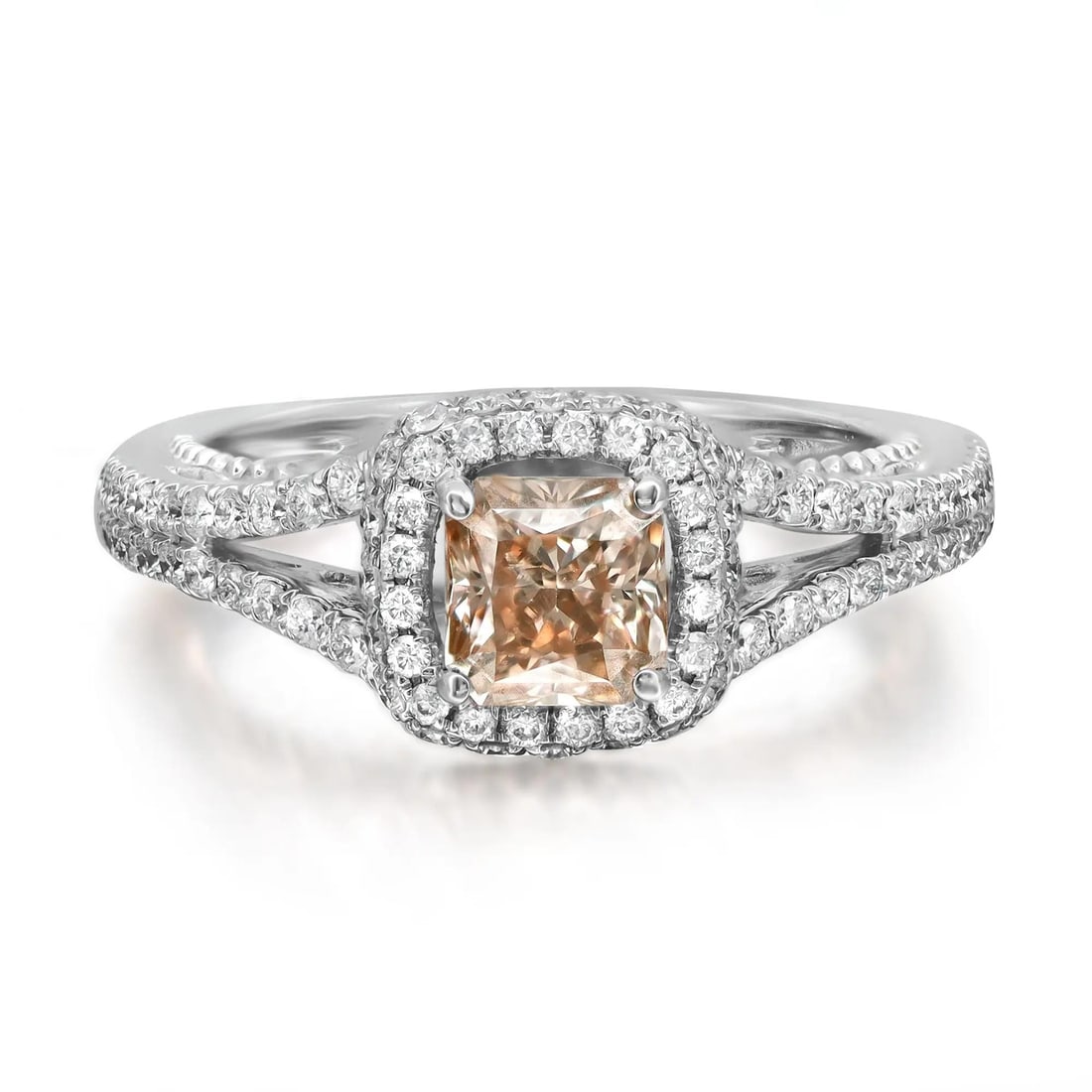 Rachel Koen 18K White Gold Cushion Cut Brown Diamond Ring 1.50 ctw: Rachel Koen 18K White Gold Cushion Cut Brown Diamond Ring 1.50 ctw Elevate your engagement with this stunning Cushion Cut Brown & White Diamond Ring, perfectly crafted in 18K white gold. The centerpie