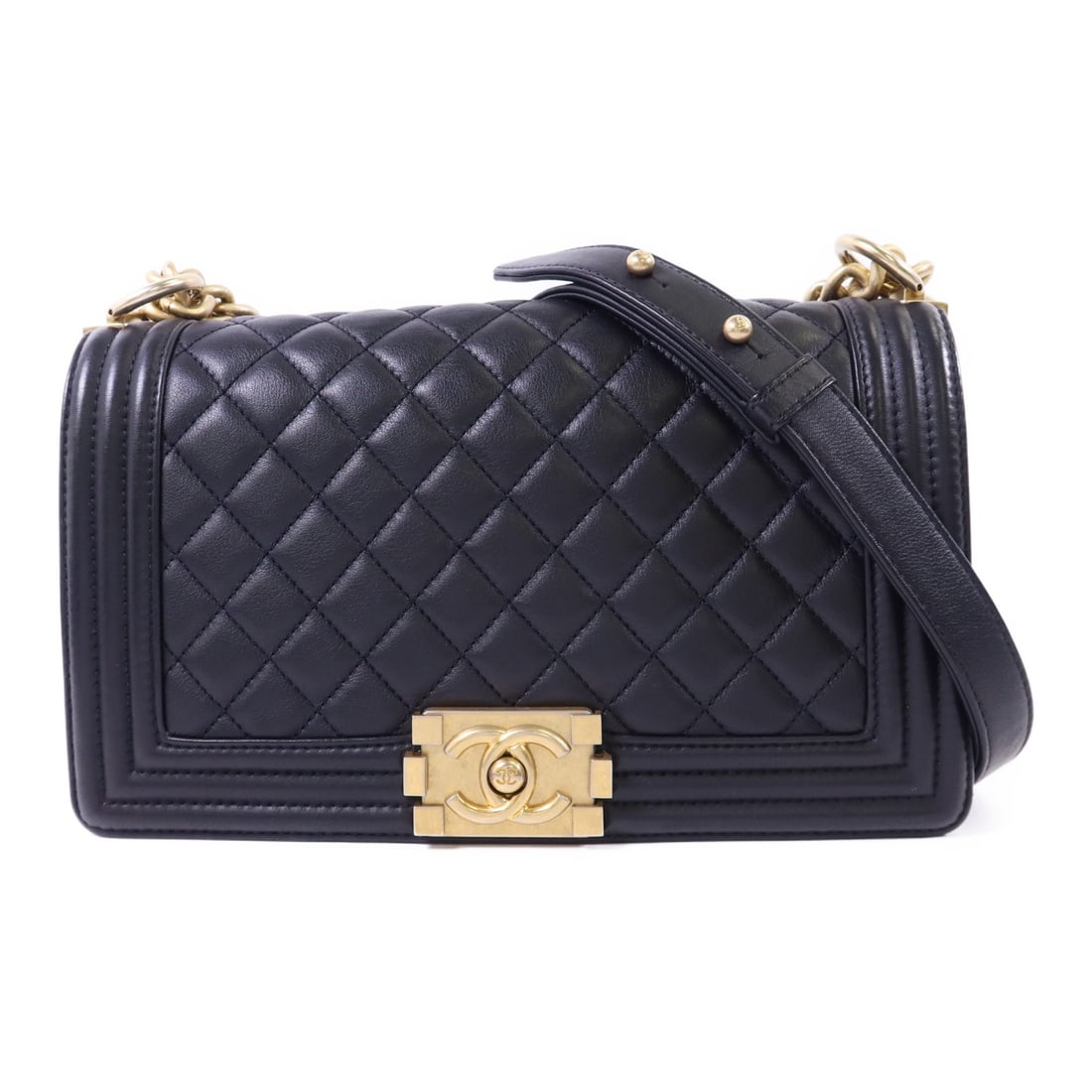 Chanel Boy Shoulder Bag Calfskin Black with CC Logo and Gold Hardware: Chanel Boy Shoulder Bag Calfskin Black with CC Logo and Gold Hardware This CHANEL Boy 25 shoulder bag features black calfskin leather with a classic chain strap design. The bag is crafted in France an
