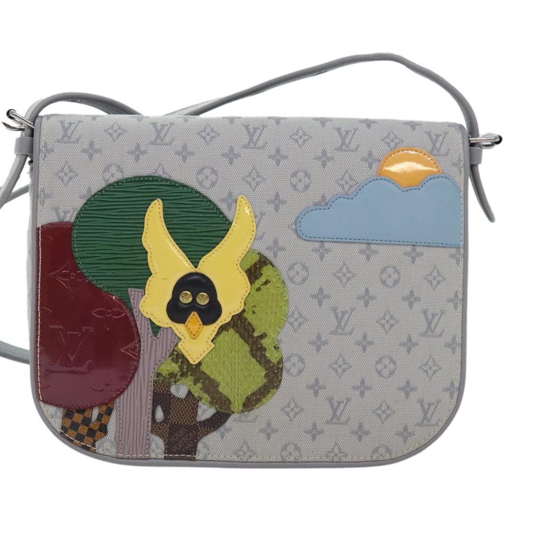 Conte de Fees Musette Gray Shoulder Bag by Louis Vuitton: Conte de Fees Musette Gray Shoulder Bag by Louis Vuitton This Louis Vuitton Conte de Fees Musette shoulder bag in gray is designed for women and features a classic silhouette. The exterior and interio