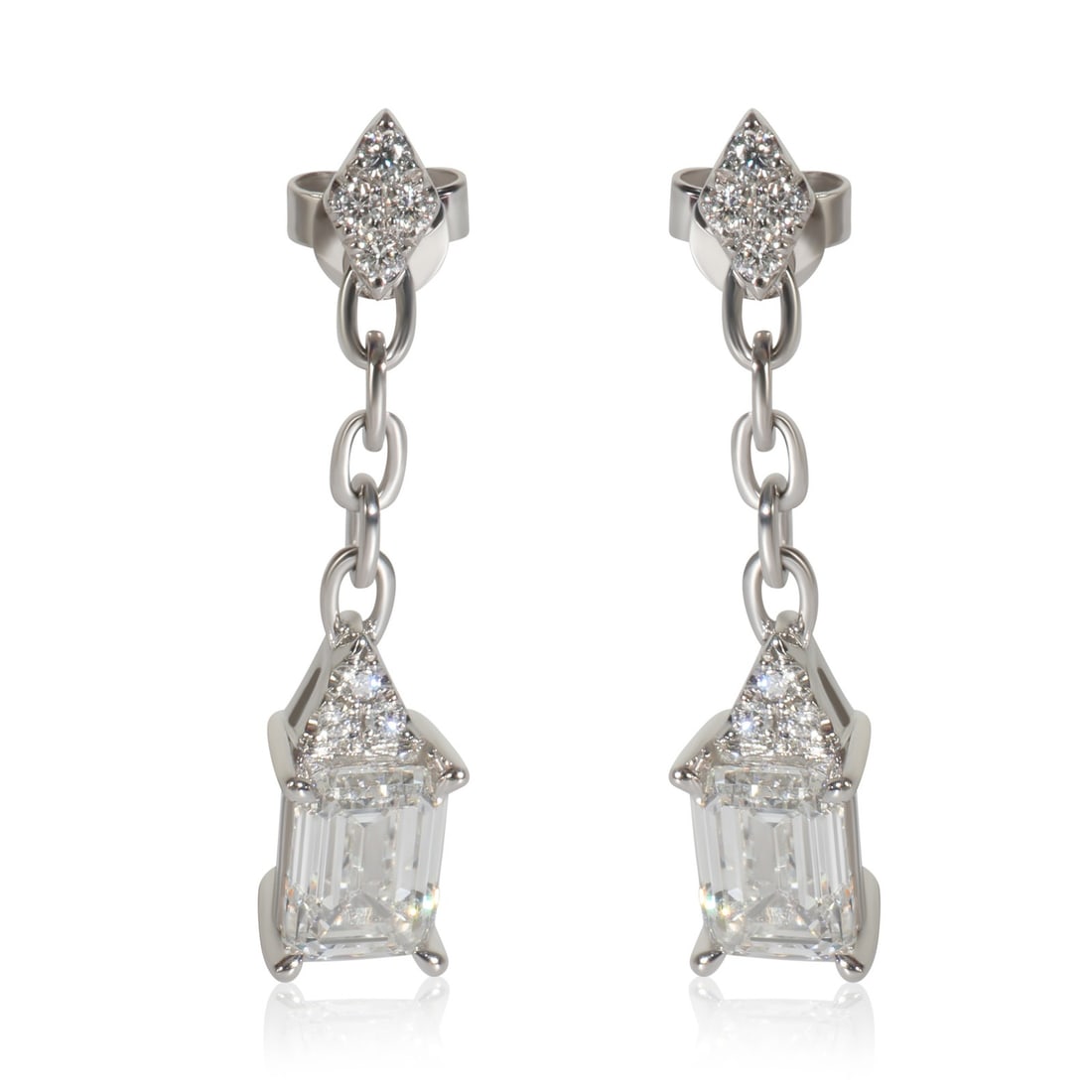 2.17ct Lab-Grown Diamond Earrings in 14K White Gold: 2.17ct Lab-Grown Diamond Earrings in 14K White Gold Elevate your style with these stunning 2.17 ctw earrings featuring lab-grown diamonds set in luxurious 14K white gold. The earrings showcase a mix o
