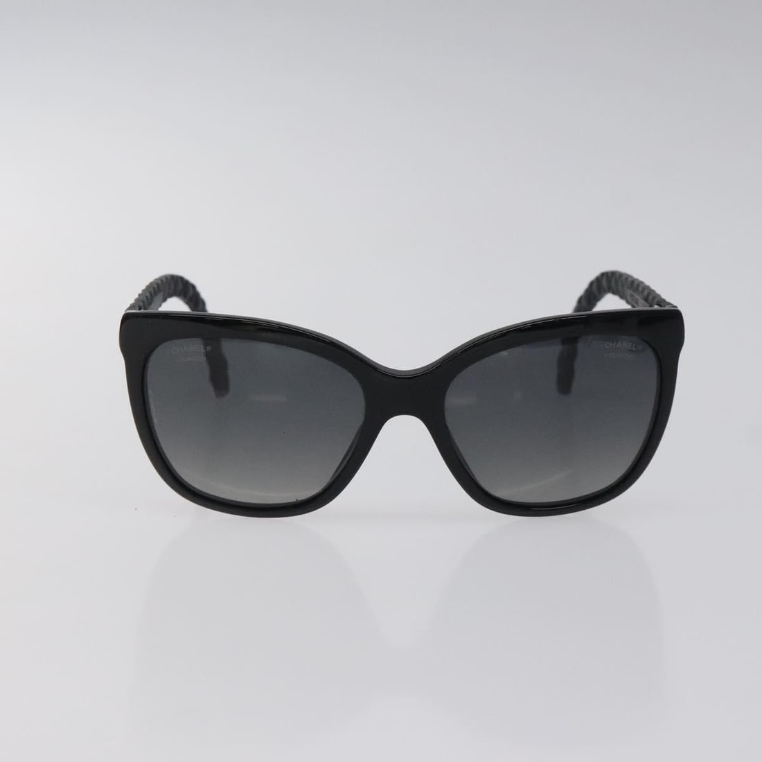 Pre-owned Chanel Black CC Logo Women's Sunglasses (1 of 2)