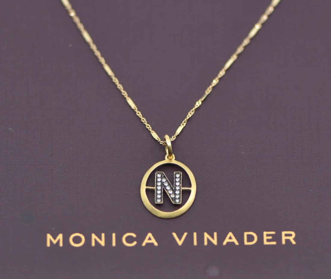 Monica Vinader 14K Yellow Gold Diamond Pendant Necklace: Monica Vinader 14K Yellow Gold Diamond Pendant Necklace This exquisite Monica Vinader necklace features a stunning pendant crafted from 14K yellow gold, showcasing a brilliant diamond at its center. W
