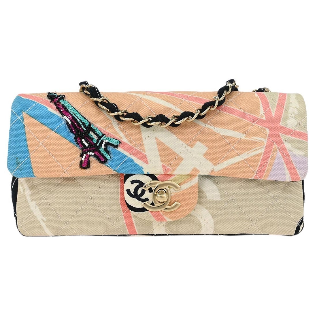 Chanel Pink Canvas Paris Map Shoulder Bag with Chain Strap: Chanel Pink Canvas Paris Map Shoulder Bag with Chain Strap This chic Chanel Pink Canvas Paris Map Single Flap Shoulder Bag is a stylish accessory perfect for casual outings or cocktail parties. The ba
