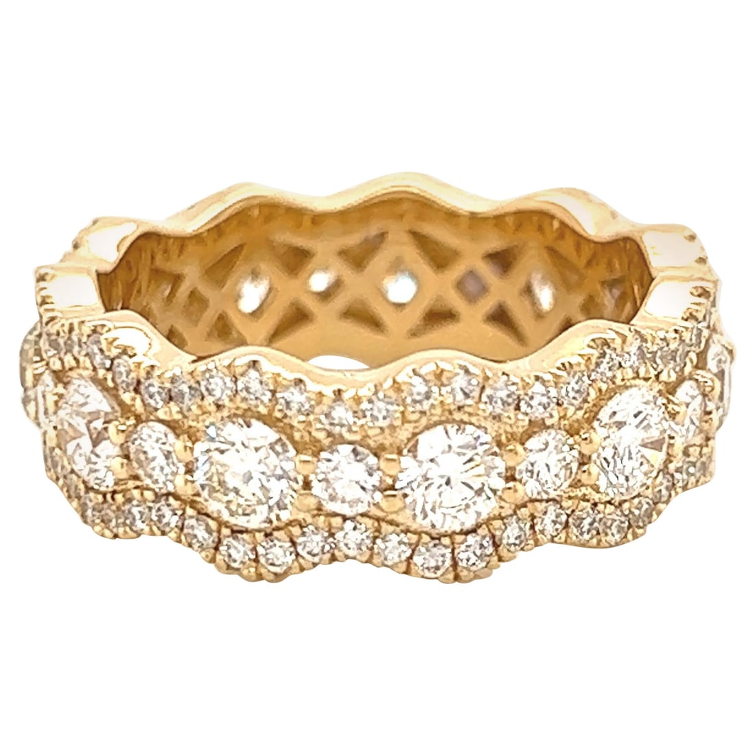 2.62ct Diamond Cocktail Band 18k Yellow Gold: 2.62ct Diamond Cocktail Band 18k Yellow Gold Discover the elegance of this stunning diamond cocktail band featuring 2.62 carats of exquisite diamonds set in luxurious 18k yellow gold. This contemporar