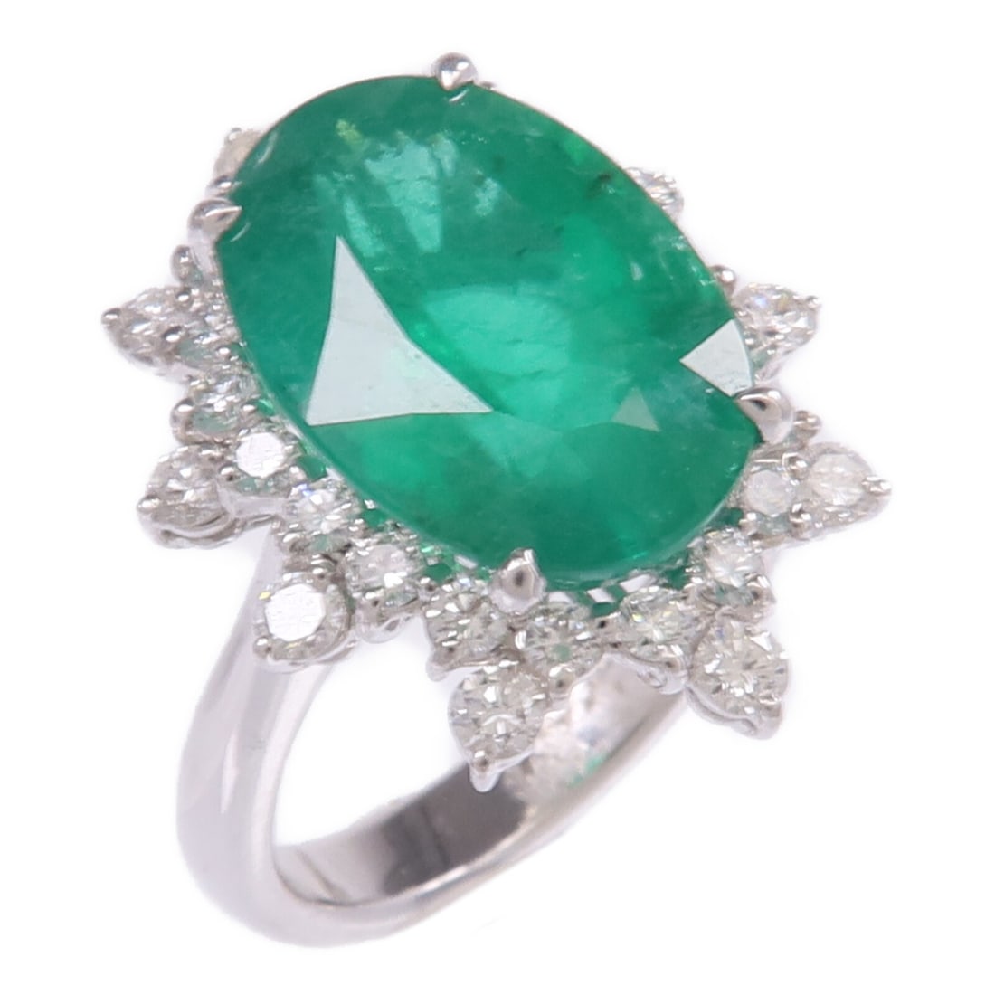 Green Accent Diamond Ring in 18K White Gold Size 5.5 (1 of 8)