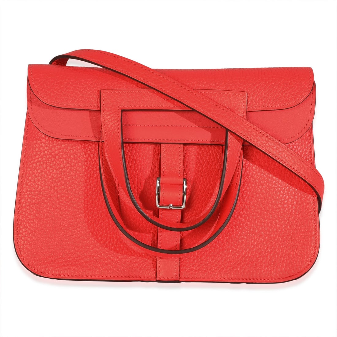 Hermes Halzan 25 Pink Leather Shoulder Bag with Silver-Tone Hardware: Hermes Halzan 25 Pink Leather Shoulder Bag with Silver-Tone Hardware Introducing the Hermes Rose Texas Clemence Halzan 25, a stylish shoulder bag crafted from premium leather. This pre-owned piece, ma