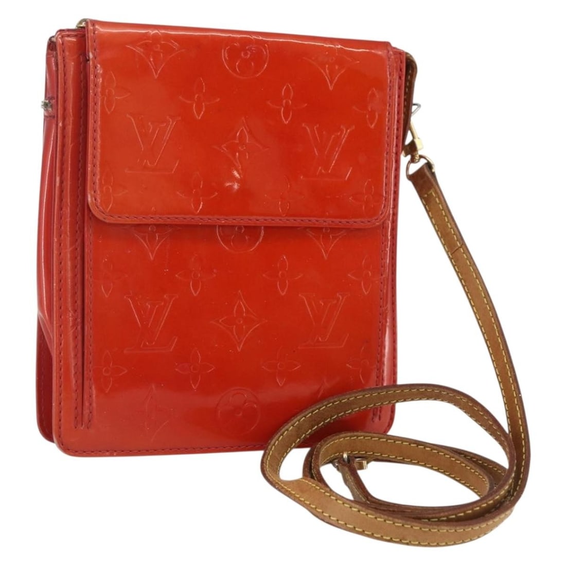 Red Monogram Vernis Motto Accessory Pouch by Louis Vuitton M91137 Patent Leather: Red Monogram Vernis Motto Accessory Pouch by Louis Vuitton M91137 Patent Leather This Louis Vuitton Monogram Vernis Motto accessory pouch is crafted from red patent leather and features a compact silh