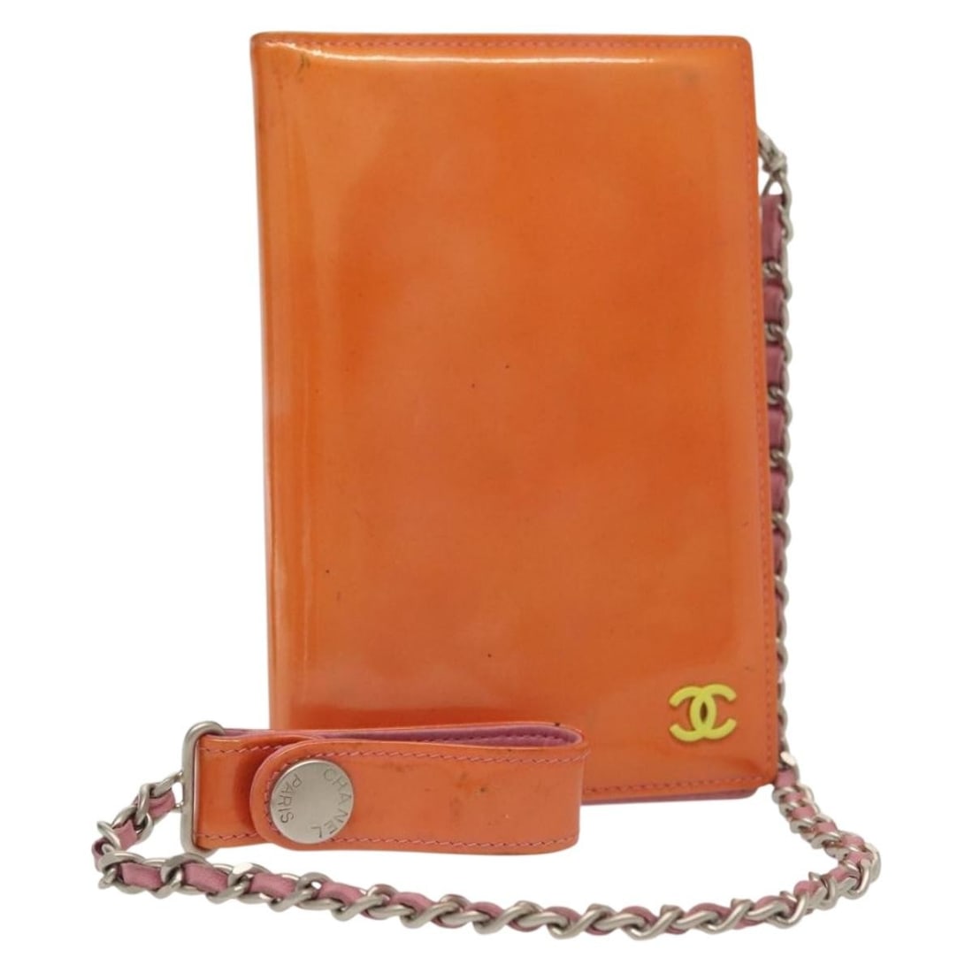 CHANEL Coco Mark Enamel Card Case Orange CC Auth France: CHANEL Coco Mark Enamel Card Case Orange CC Auth France This authentic CHANEL Coco Mark Card Case features a stylish orange enamel finish, making it a vibrant accessory for your essentials. With dimen
