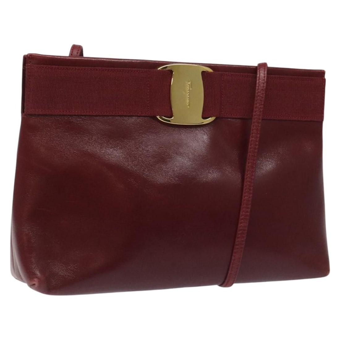 Salvatore Ferragamo Red Gold Leather Shoulder Bag Made in Italy: Salvatore Ferragamo Red Gold Leather Shoulder Bag Made in Italy This stylish Salvatore Ferragamo shoulder bag is crafted from high-quality leather in a striking red and gold color combination. With di