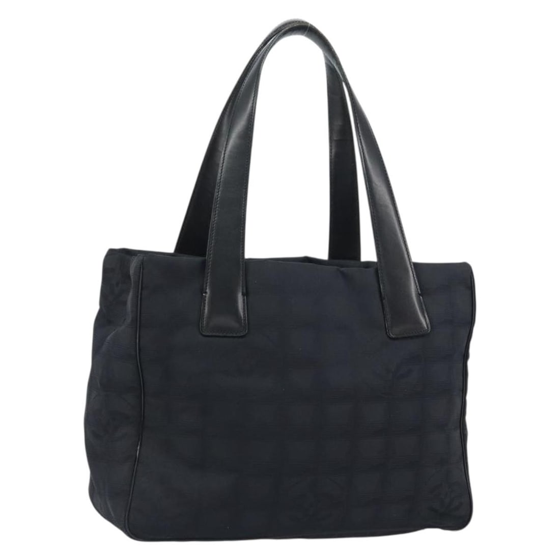 CHANEL Black Gold Nylon Travel Tote Bag BA8660 with Authentication: CHANEL Black Gold Nylon Travel Tote Bag BA8660 with Authentication Introducing the CHANEL New Travel line Tote Bag, a sophisticated accessory crafted from durable nylon in a chic black and gold color