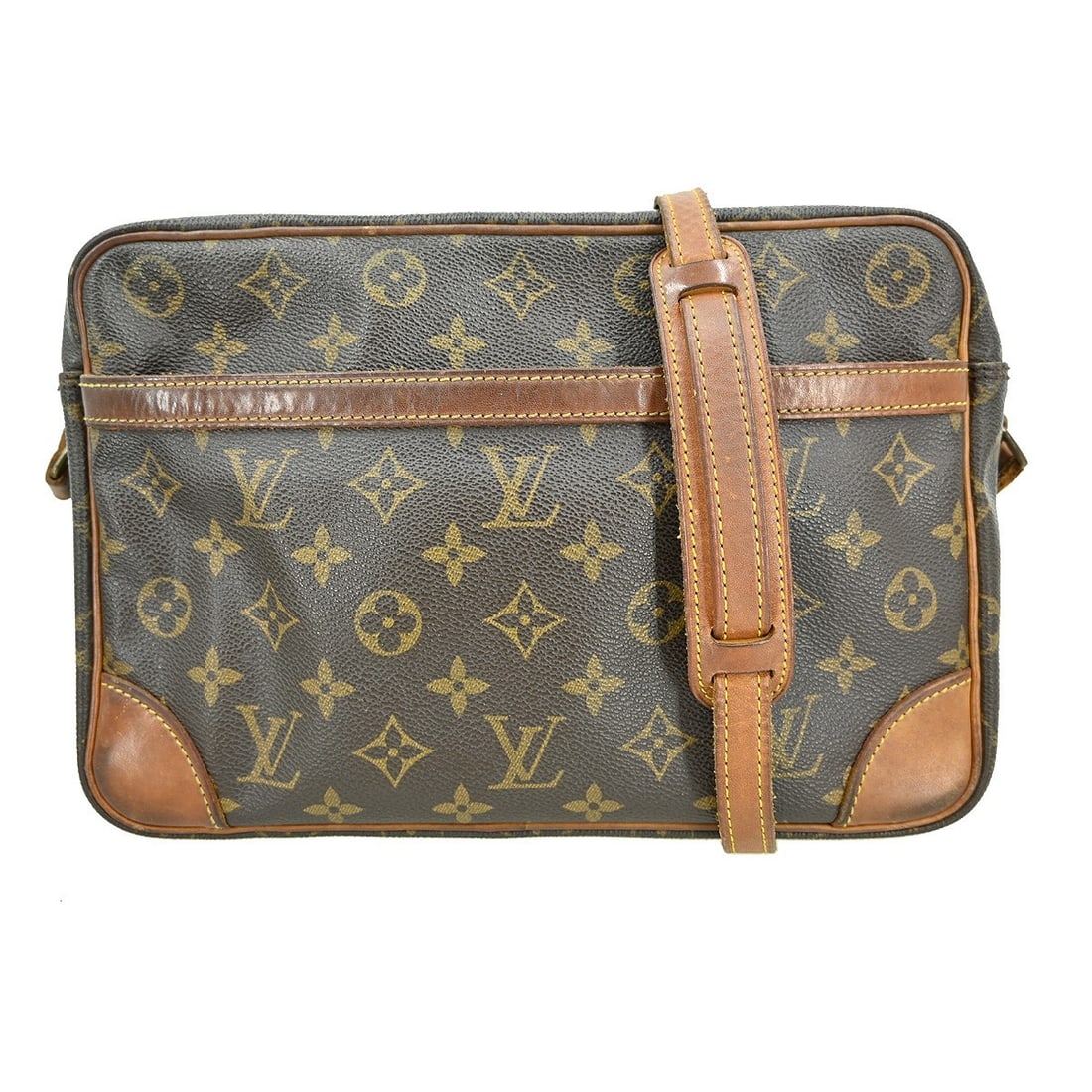 Trocadero 30 Monogram Canvas Crossbody by Louis Vuitton M51272: Trocadero 30 Monogram Canvas Crossbody by Louis Vuitton M51272 This is a vintage Louis Vuitton Trocadero 30 crossbody shoulder bag crafted from the iconic Monogram canvas with brown leather strap and