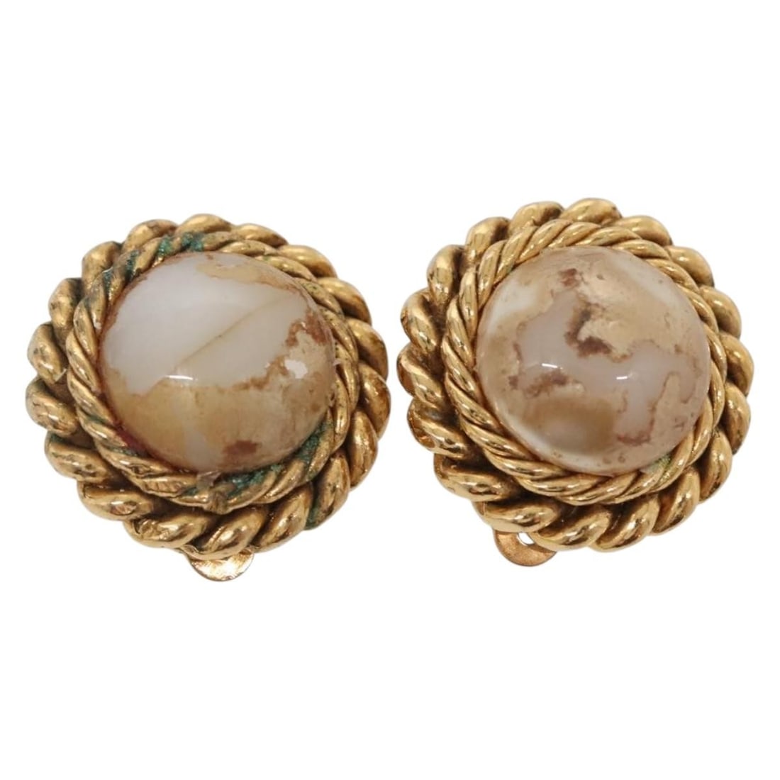 Authentic CHANEL Gold Metal CC Logo Earrings Made in France: Authentic CHANEL Gold Metal CC Logo Earrings Made in France Elevate your accessory collection with these stunning CHANEL earrings, crafted in France from high-quality metal with a luxurious gold finis