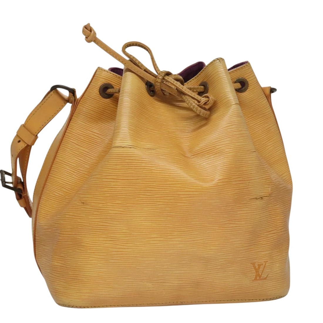 LOUIS VUITTON Epi Petit Noe Yellow Shoulder Bag M44109 Auth: LOUIS VUITTON Epi Petit Noe Yellow Shoulder Bag M44109 Auth This stunning LOUIS VUITTON Epi Petit Noe Shoulder Bag is crafted from high-quality Epi leather in a vibrant yellow hue. Designed for style