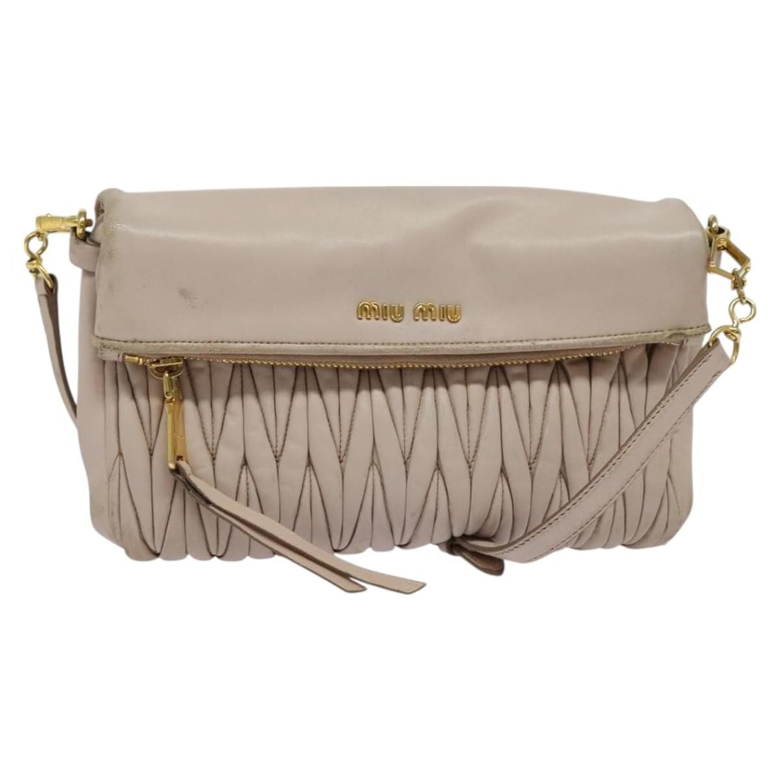 Miu Miu Pink Gold Leather Matelasse Shoulder Bag Auth 127214: Miu Miu Pink Gold Leather Matelasse Shoulder Bag Auth 127214 This Miu Miu Matelasse Shoulder Bag is a stunning accessory crafted from high-quality leather in a pink and gold color palette. Designed fo
