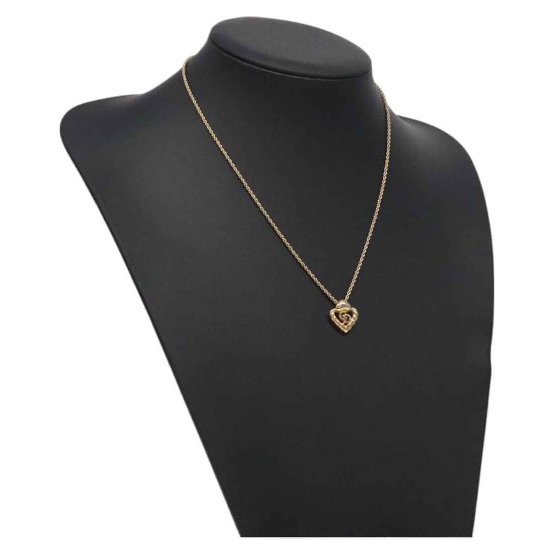 Christian Dior Gold Metal Necklace Authentic 125893: Christian Dior Gold Metal Necklace Authentic 125893 This stunning Christian Dior necklace features a sleek gold-tone metal finish, embodying elegance and sophistication. With a total length of approxi