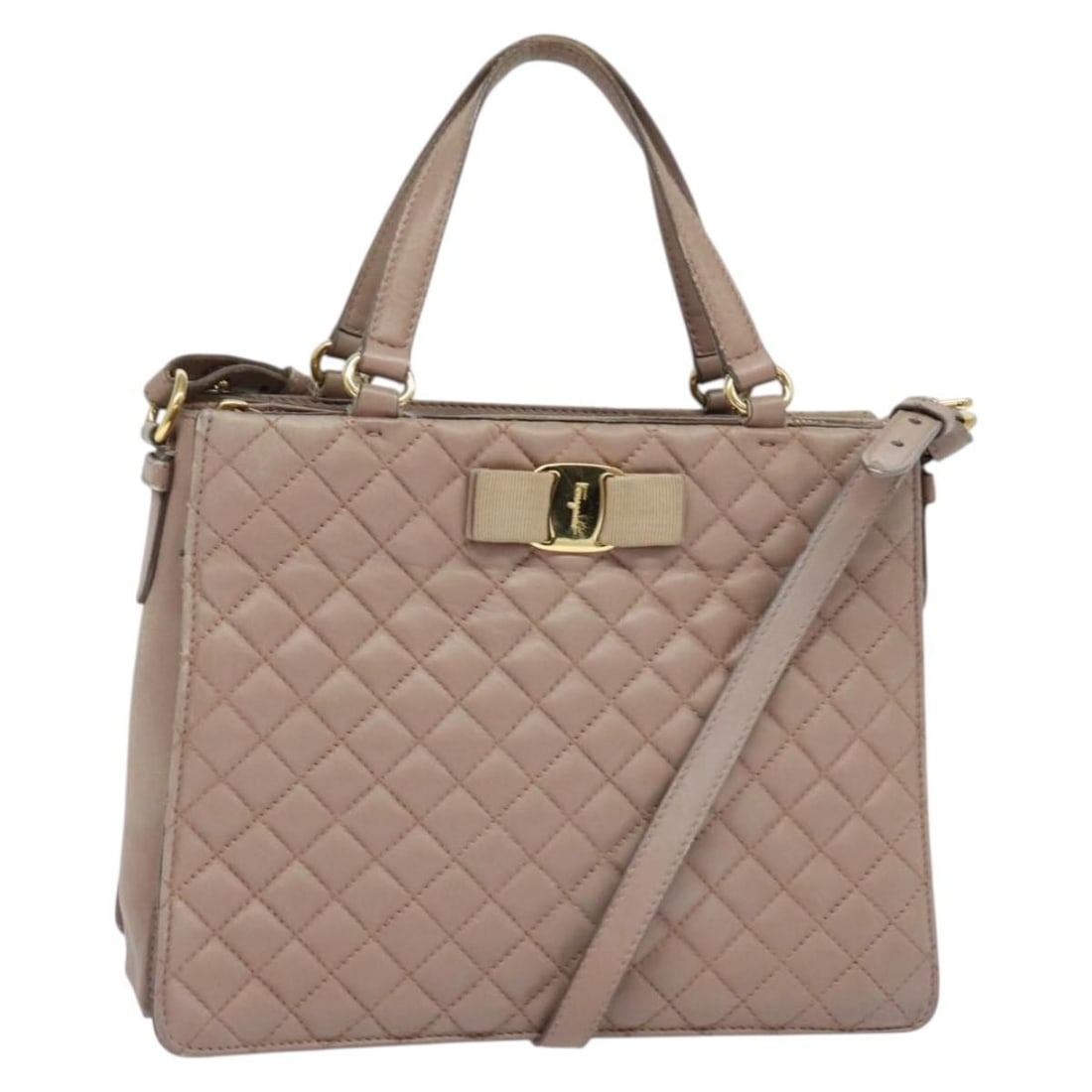 Salvatore Ferragamo Vala Pink Gold Leather Shoulder Bag Made in Italy: Salvatore Ferragamo Vala Pink Gold Leather Shoulder Bag Made in Italy This exquisite Salvatore Ferragamo Vala Shoulder Bag is crafted from high-quality leather, showcasing a chic pink and gold color s