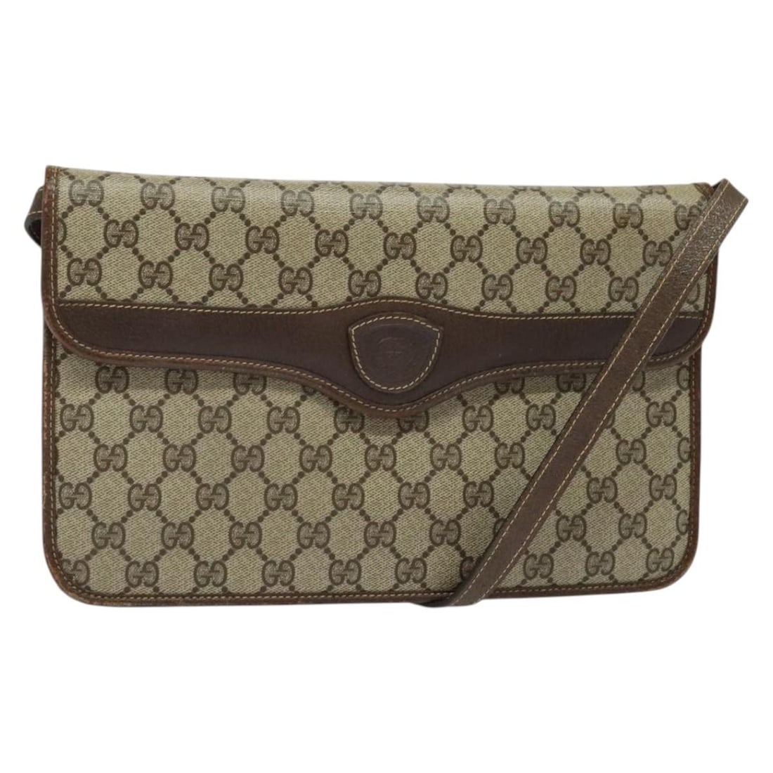 GUCCI GG Supreme Beige Gold PVC Shoulder Bag 004 904 0671 Authentic: GUCCI GG Supreme Beige Gold PVC Shoulder Bag 004 904 0671 Authentic Discover the elegance of the GUCCI GG Supreme Shoulder Bag, expertly crafted in Italy from high-quality PVC leather. This stylish sh