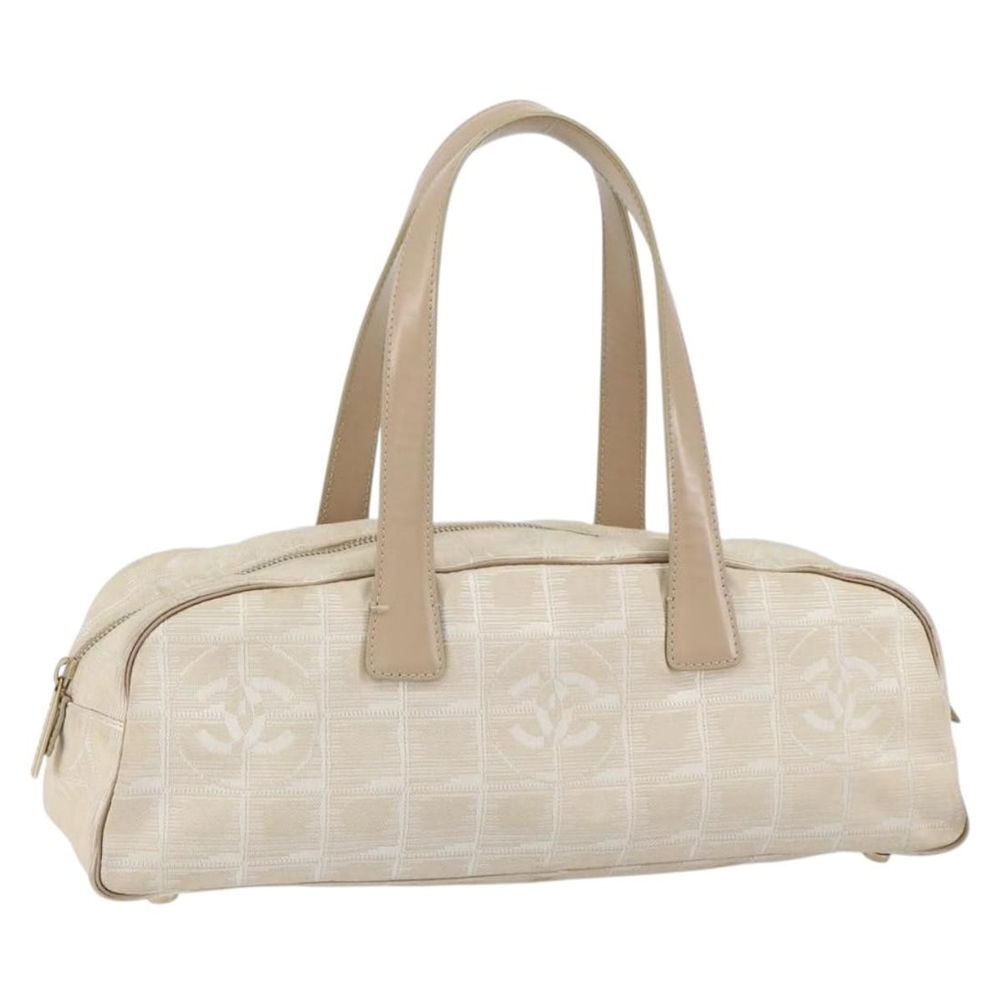 CHANEL Pink Gold Nylon Travel Line Shoulder Bag Authentic: CHANEL Pink Gold Nylon Travel Line Shoulder Bag Authentic This CHANEL New Travel Line Shoulder Bag is a stylish and practical accessory, crafted from durable nylon in a vibrant pink and gold color sch