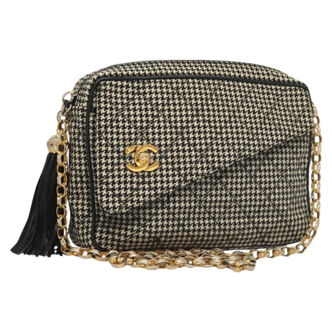 CHANEL Matelasse Canvas Shoulder Bag White Black Italy: CHANEL Matelasse Canvas Shoulder Bag White Black Italy This CHANEL Matelasse Chain Shoulder Bag features a stylish blend of white and black canvas, offering a chic accessory for any outfit. The bag's