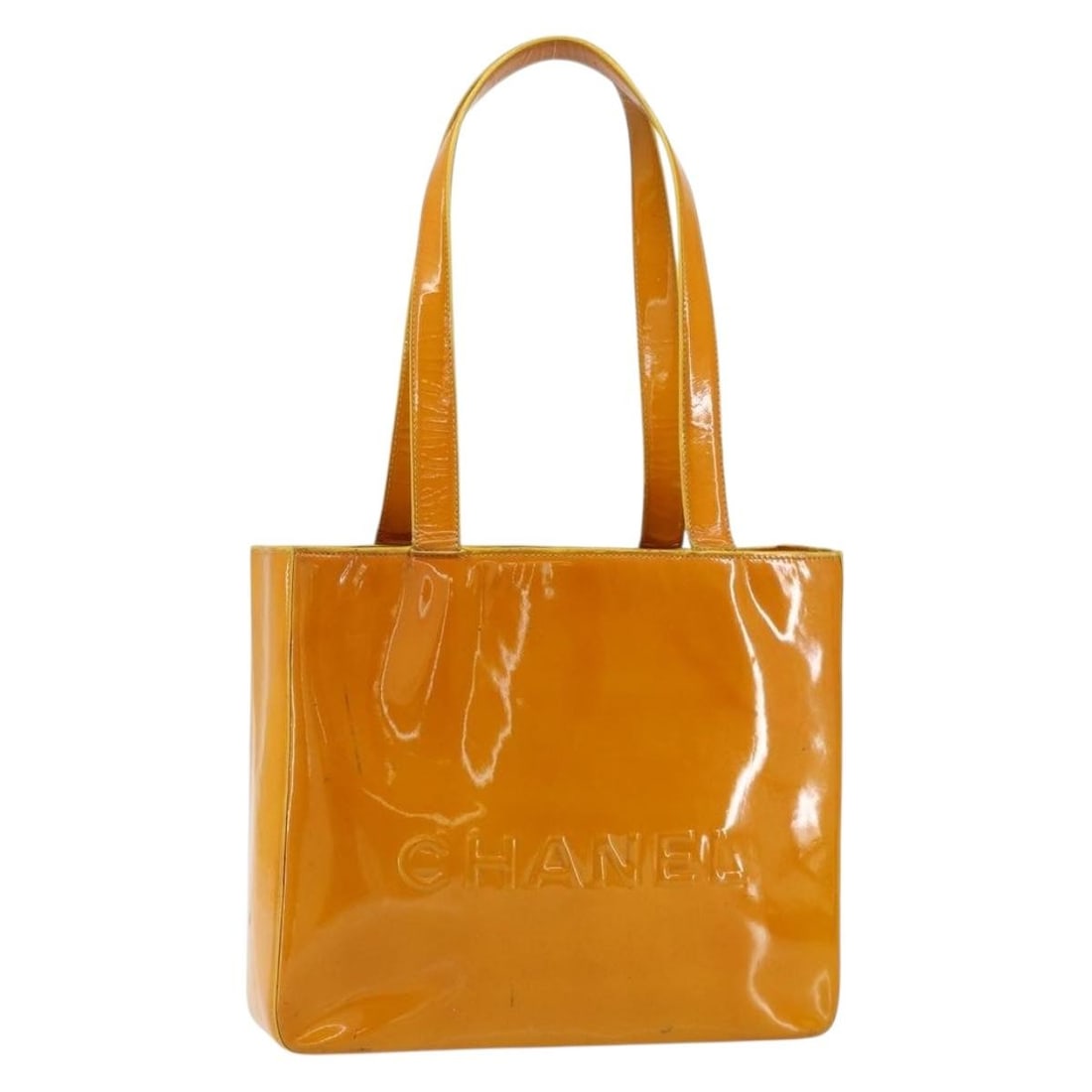 CHANEL Yellow Gold Enamel Tote Bag with Auth Card 152376: CHANEL Yellow Gold Enamel Tote Bag with Auth Card 152376 This CHANEL Tote Bag is a stunning accessory crafted from durable enamel in a vibrant yellow and gold color. Designed for both style and functi