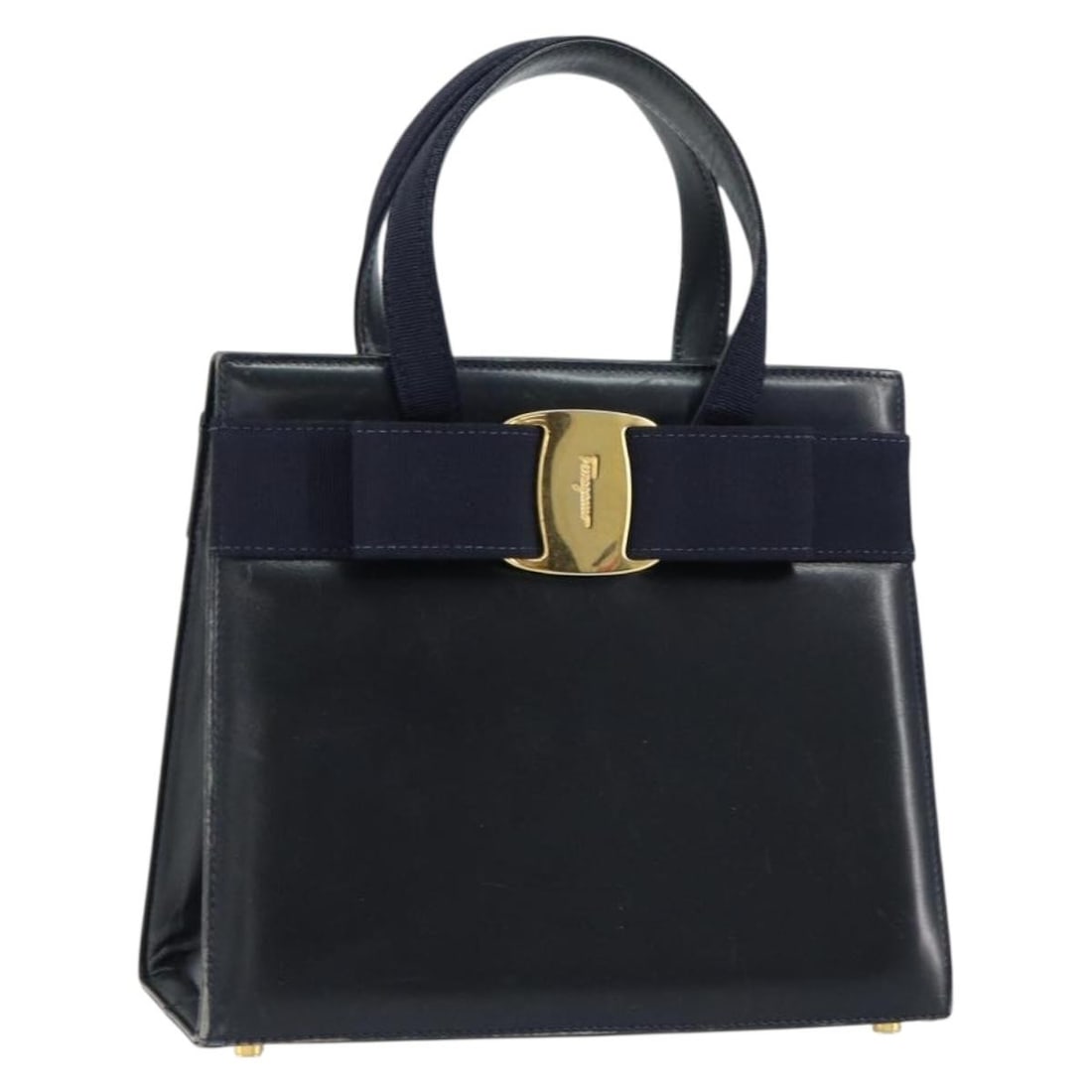 Salvatore Ferragamo Vala Navy Gold Leather Hand Bag Auth BA214178: Salvatore Ferragamo Vala Navy Gold Leather Hand Bag Auth BA214178 Introducing the Salvatore Ferragamo Vala Hand Bag, a stunning piece crafted from premium leather in a sophisticated navy and gold colo