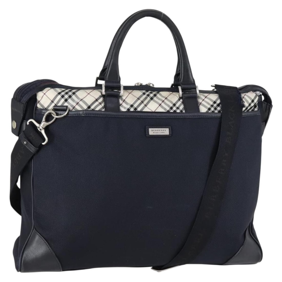 BURBERRY Black Label Business Bag Nylon 2way Black Silver Auth: BURBERRY Black Label Business Bag Nylon 2way Black Silver Auth This BURBERRY Black Label Business Bag showcases a sophisticated design, crafted from durable nylon in an elegant black and silver color