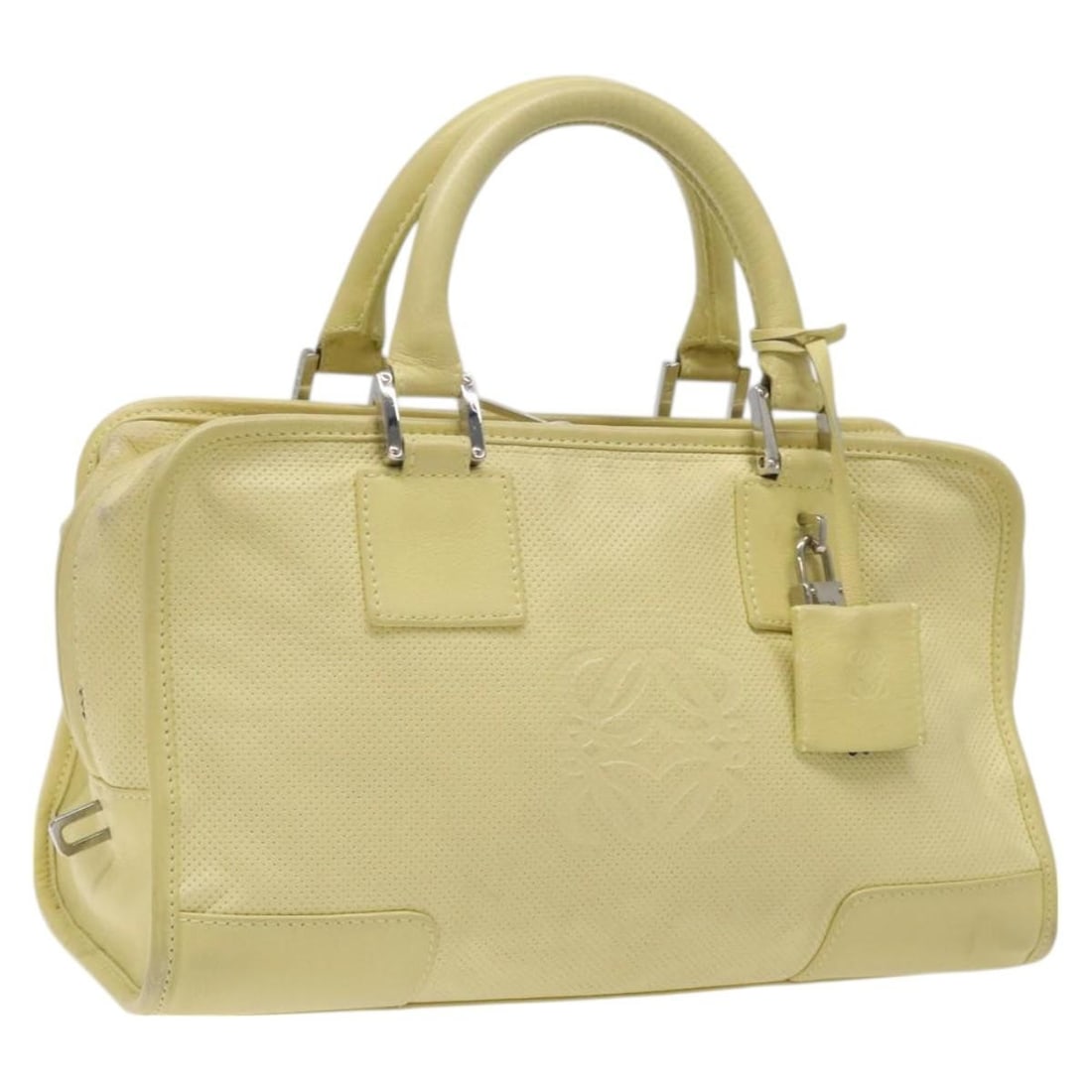 LOEWE Anagram Americana 28 Hand Bag Leather Cream Silver Auth: LOEWE Anagram Americana 28 Hand Bag Leather Cream Silver Auth This LOEWE Anagram Americana 28 Hand Bag is a luxurious accessory crafted from high-quality leather, featuring a sophisticated cream and s