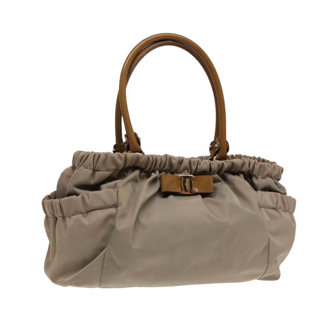 Salvatore Ferragamo Beige Gold Nylon Hand Bag Italy Auth BS17554: Salvatore Ferragamo Beige Gold Nylon Hand Bag Italy Auth BS17554 This Salvatore Ferragamo Hand Bag is a stylish accessory made from durable nylon in a sophisticated beige and gold color combination. I