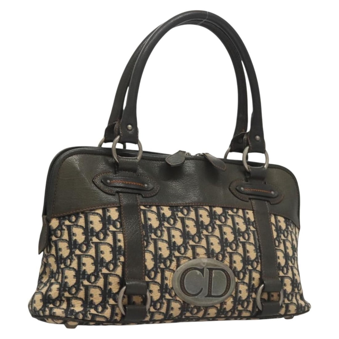 Christian Dior Navy Silver Trotter Canvas Hand Bag Auth sw686: Christian Dior Navy Silver Trotter Canvas Hand Bag Auth sw686 This Christian Dior Trotter Canvas Hand Bag showcases a stylish navy and silver color scheme, crafted from durable Trotter canvas. Ideal f