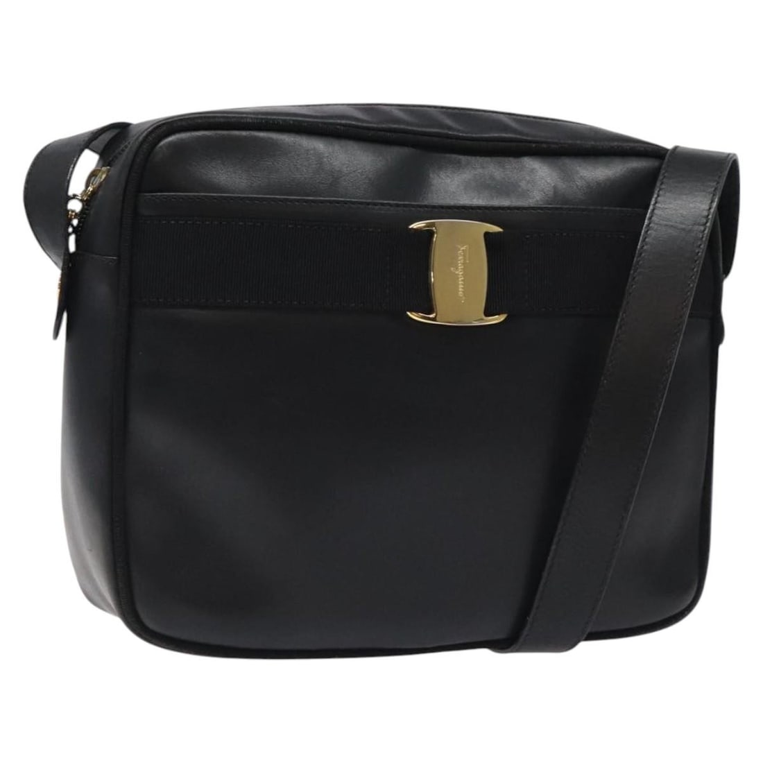 Salvatore Ferragamo Black Gold Leather Shoulder Bag Auth BA2412: Salvatore Ferragamo Black Gold Leather Shoulder Bag Auth BA2412 This elegant Salvatore Ferragamo shoulder bag combines luxurious leather with a striking black and gold exterior. Crafted in Italy, this
