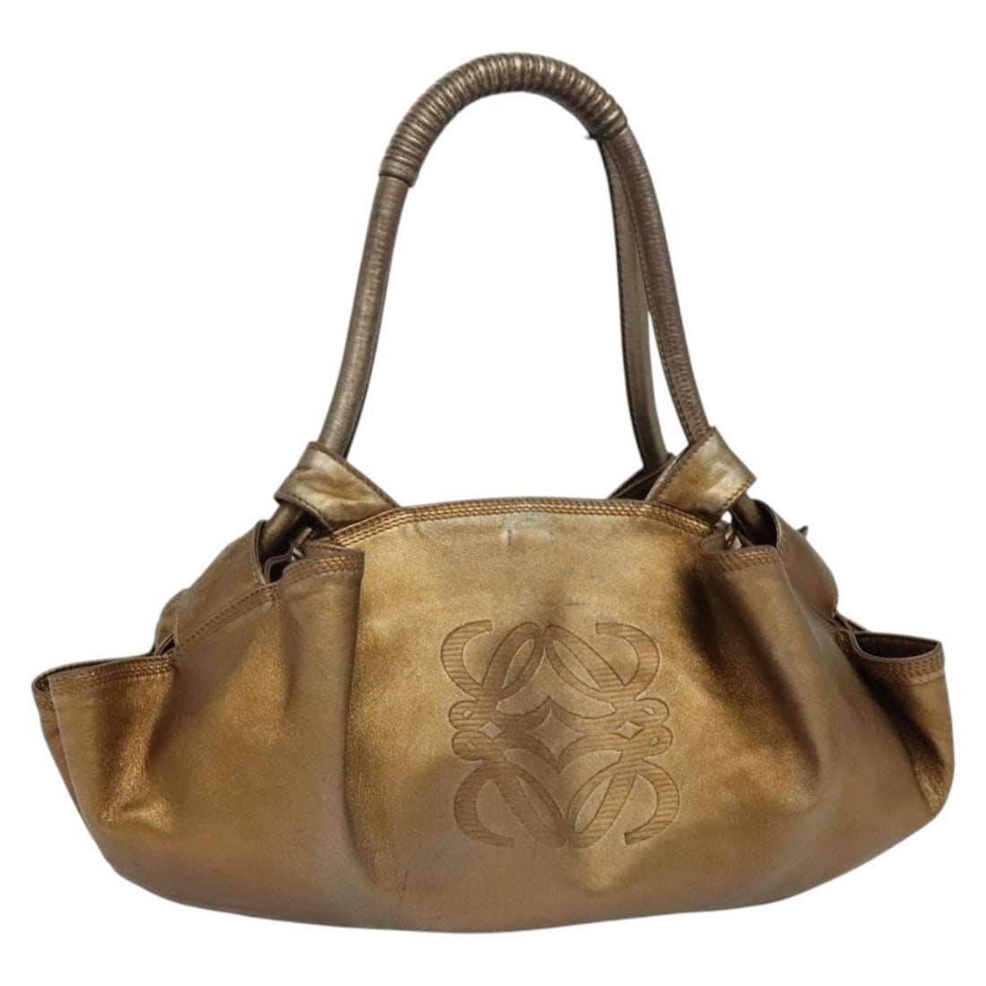 LOEWE Nappa Aire Leather Hand Bag Bronze Gold Auth 140794: LOEWE Nappa Aire Leather Hand Bag Bronze Gold Auth 140794 Introducing the LOEWE Nappa Aire Hand Bag, crafted from high-quality leather in a striking bronze and gold color combination. This stylish han