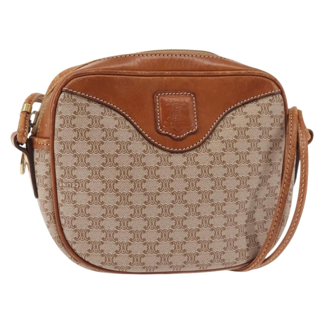 CELINE Beige Gold PVC Macadam Canvas Shoulder Bag Auth Italy: CELINE Beige Gold PVC Macadam Canvas Shoulder Bag Auth Italy This CELINE Macadam Canvas Shoulder Bag combines elegance with practicality, showcasing a stylish beige and gold color palette. Crafted fro