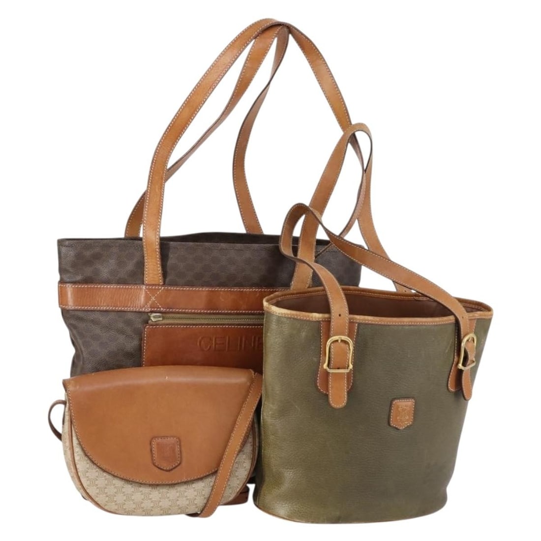 CELINE Macadam Canvas Shoulder Bag Set Beige Brown Auth 148968: CELINE Macadam Canvas Shoulder Bag Set Beige Brown Auth 148968 Discover the timeless elegance of the CELINE Macadam Canvas Shoulder Bag, a stylish accessory crafted from durable PVC leather. This shou