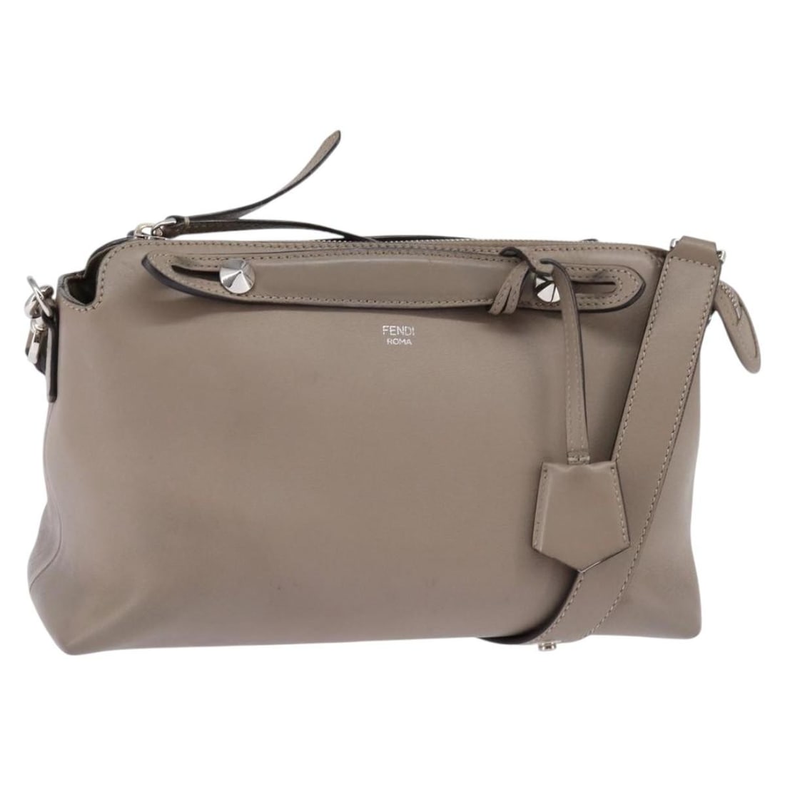FENDI By The Way Leather Hand Bag Beige Silver Italy 8BL124-1D5: FENDI By The Way Leather Hand Bag Beige Silver Italy 8BL124-1D5 Elevate your accessory collection with this authentic FENDI By The Way Hand Bag, expertly crafted in Italy. This elegant handbag feature