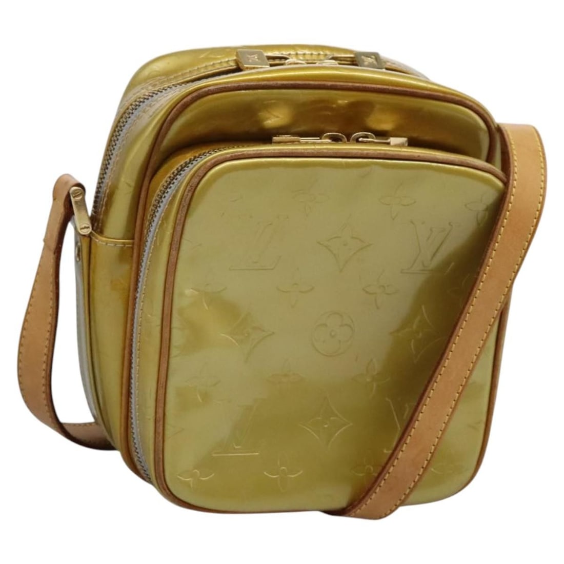 LOUIS VUITTON Monogram Vernis Wooster Shoulder Bag Gris M91036 Patent Leather: LOUIS VUITTON Monogram Vernis Wooster Shoulder Bag Gris M91036 Patent Leather This authentic Louis Vuitton Monogram Vernis Wooster Shoulder Bag in Gris is a stylish accessory crafted from high-quality