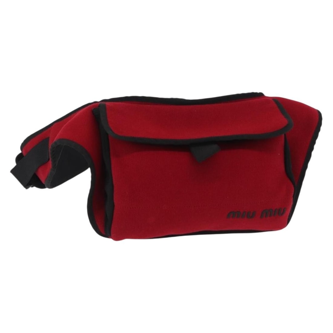 Miu Miu Red Wool Body Bag Made in Italy Auth 155692: Miu Miu Red Wool Body Bag Made in Italy Auth 155692 This stylish Miu Miu Body Bag is crafted from luxurious wool and showcases a vibrant red exterior, making it a standout accessory. With dimensions o