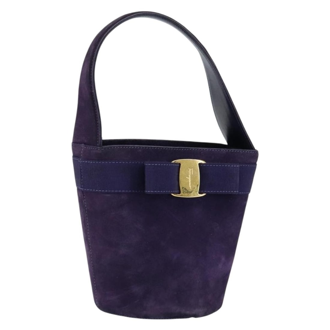 Salvatore Ferragamo Vala Purple Gold Suede Hand Bag Italy: Salvatore Ferragamo Vala Purple Gold Suede Hand Bag Italy This exquisite Salvatore Ferragamo Vala Hand Bag is crafted from luxurious suede in a stunning purple and gold color combination. Made in Ital