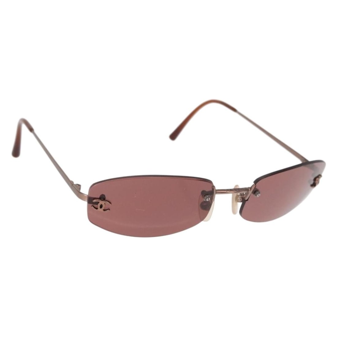 CHANEL 4002 Metal Brown Sunglasses Authenticated Italy: CHANEL 4002 Metal Brown Sunglasses Authenticated Italy Elevate your style with these authentic CHANEL sunglasses, crafted in Italy. Featuring a chic metal frame in a rich brown color, these sunglasses