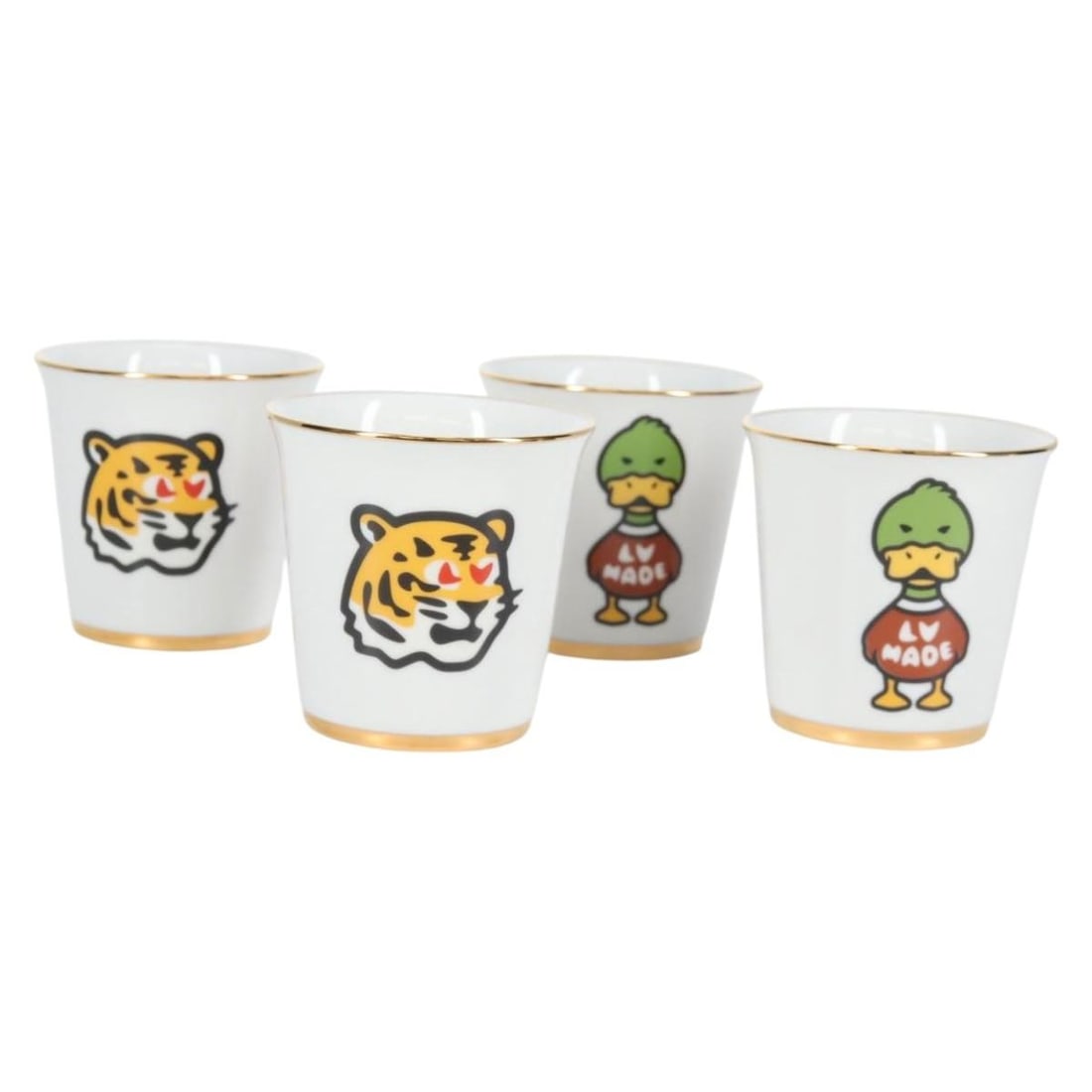 LOUIS VUITTON NIGO Glass Chopsticks Set GI0730 White Auth: LOUIS VUITTON NIGO Glass Chopsticks Set GI0730 White Auth Discover the exquisite LOUIS VUITTON NIGO Collaboration Glass 4 Set Pottery, a unique accessory that combines elegance and functionality. Craf