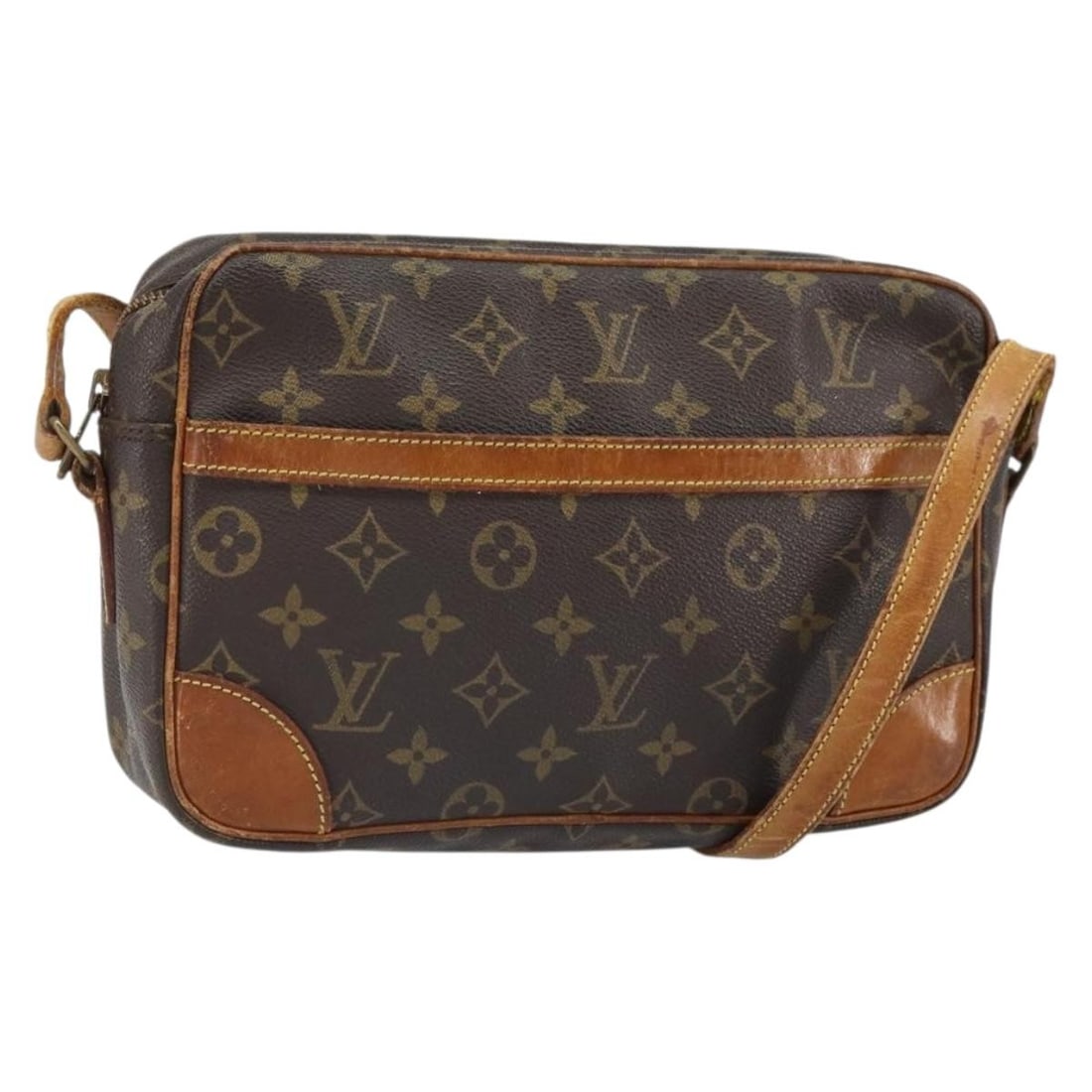 Louis Vuitton Monogram Canvas Trocadero 27 Shoulder Bag M51274 France: Louis Vuitton Monogram Canvas Trocadero 27 Shoulder Bag M51274 France This Louis Vuitton Trocadero 27 shoulder bag features the iconic monogram canvas exterior and is crafted in France. The bag offers