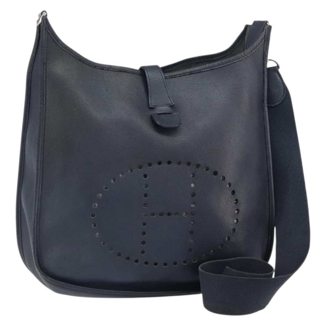 Hermes Evelyne GM Navy Leather Shoulder Bag France: Hermes Evelyne GM Navy Leather Shoulder Bag France This Hermes Evelyne GM shoulder bag is crafted from Taurillon Clemence leather in navy. The bag is heavily used, showing noticeable signs of wear, in