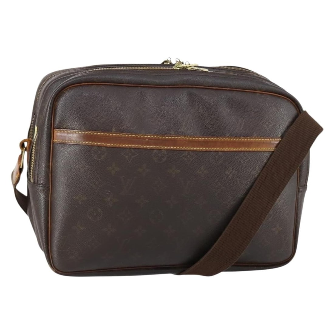 LOUIS VUITTON Monogram Reporter GM Shoulder Bag M45252 Authentic: LOUIS VUITTON Monogram Reporter GM Shoulder Bag M45252 Authentic This LOUIS VUITTON Monogram Reporter GM Shoulder Bag is a stylish yet practical accessory for any occasion. Crafted from durable monogr