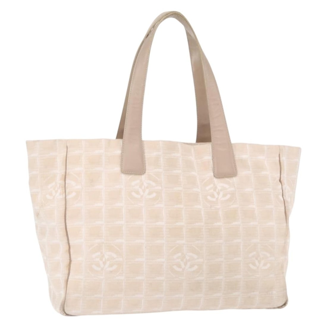 CHANEL Pink Gold Nylon Travel Hand Bag Auth BA8665: CHANEL Pink Gold Nylon Travel Hand Bag Auth BA8665 This CHANEL New Travel Line Hand Bag is a stylish and functional accessory crafted from durable nylon in a chic pink and gold color scheme. Measuring