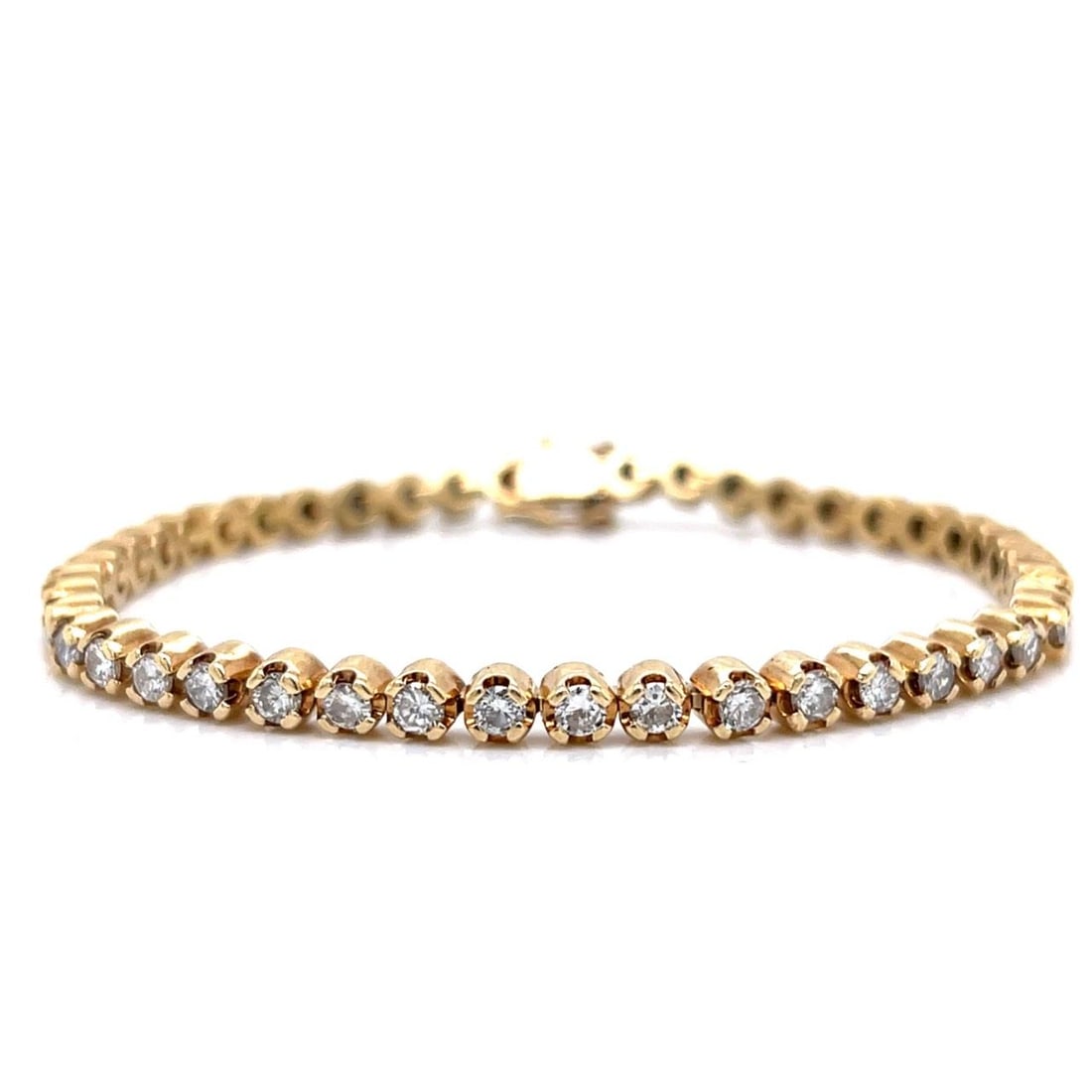 14K Yellow Gold 5.00 Ct Diamond Tennis Bracelet 45 Stones: 14K Yellow Gold 5.00 Ct Diamond Tennis Bracelet 45 Stones This stunning 14K Yellow Gold Tennis Bracelet features a total of 45 sparkling diamonds, with a combined weight of approximately 5.00 carats.