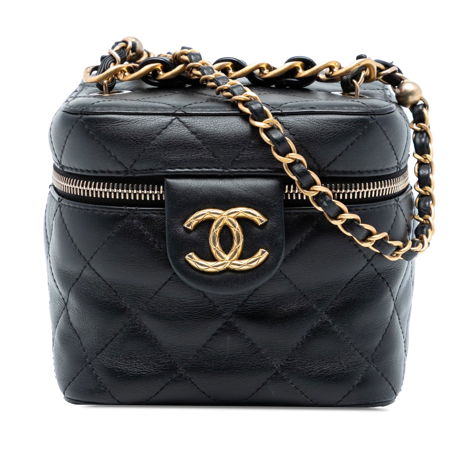 Chanel CC Quilted Calfskin Black Vanity Case with Chain: Chanel CC Quilted Calfskin Black Vanity Case with Chain Elevate your accessory collection with this Chanel CC Quilted Calfskin Vanity Case. This stylish crossbody bag is crafted from luxurious quilted