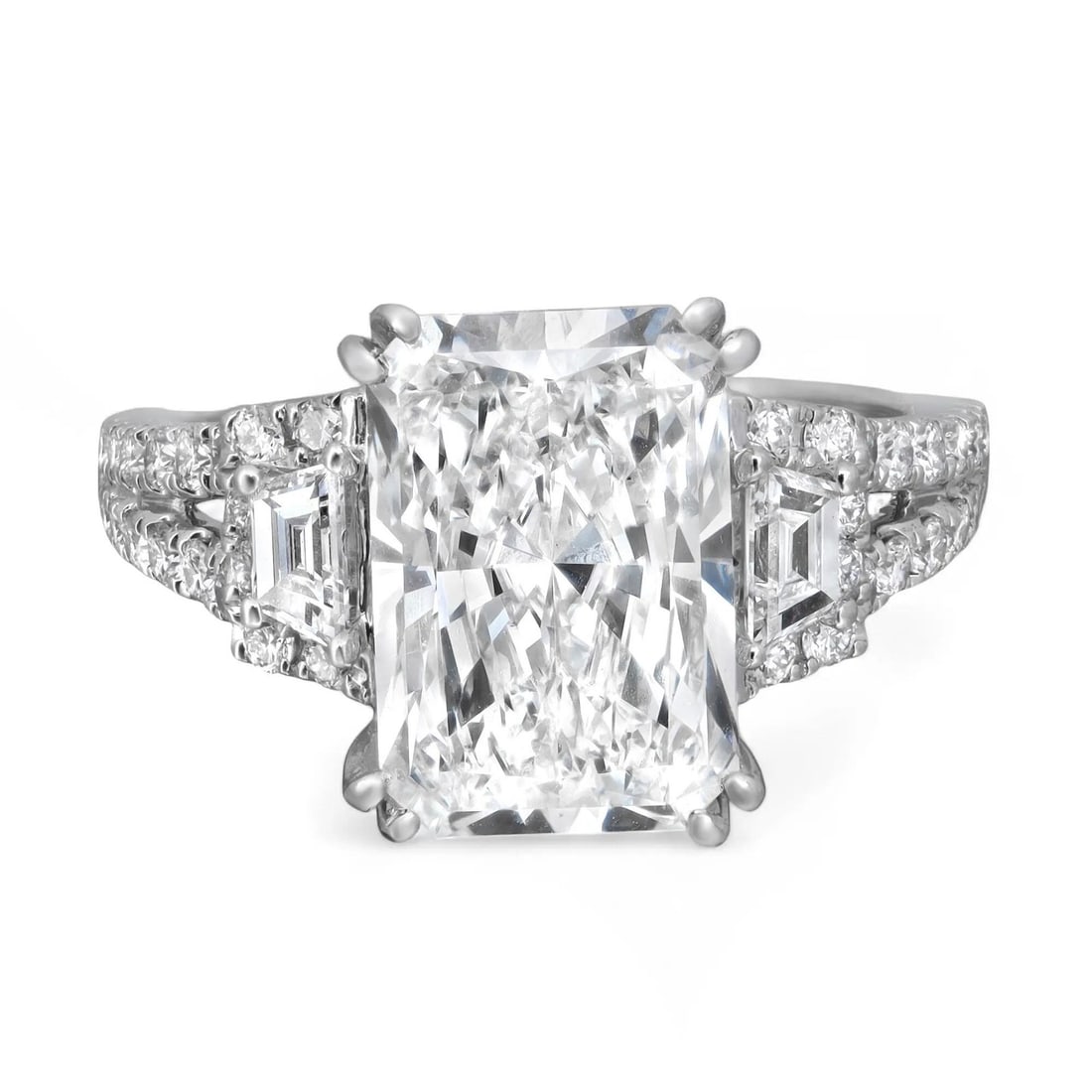 Rachel Koen 4.10ct Lab Grown Diamond Engagement Ring 18K White Gold: Rachel Koen 4.10ct Lab Grown Diamond Engagement Ring 18K White Gold This exquisite engagement ring features a stunning 4.10ct radiant cut lab-grown diamond at its center, set in a secure prong setting