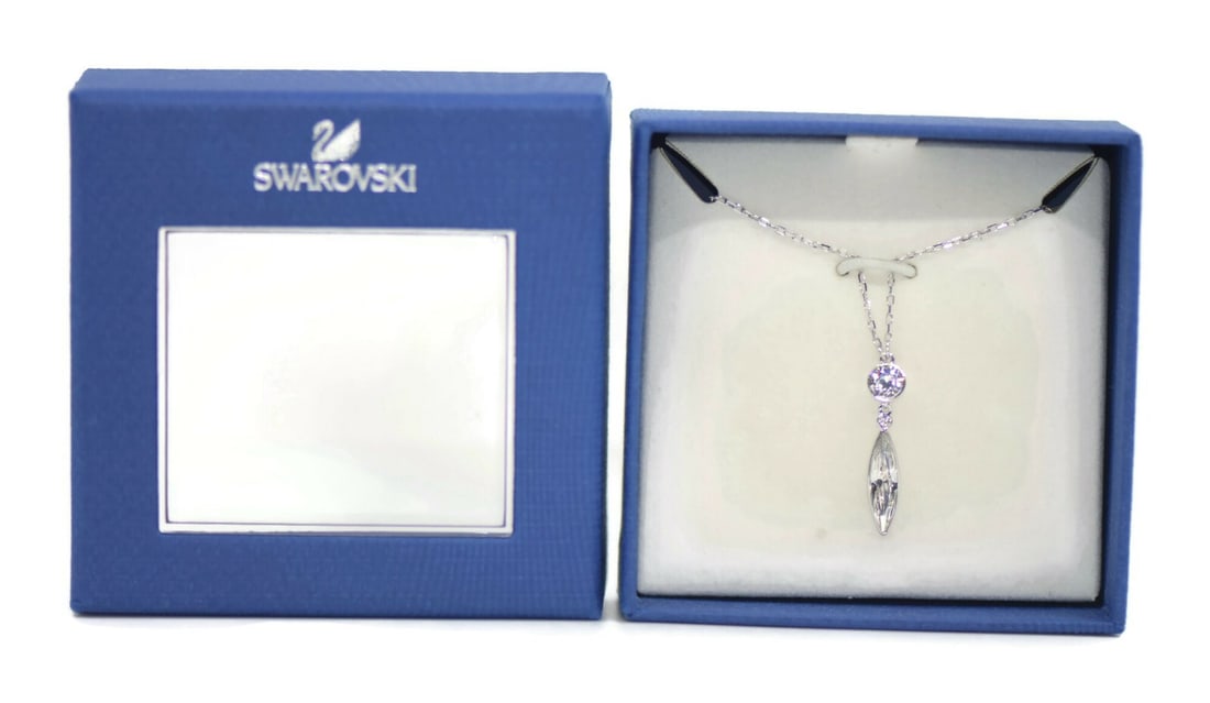 Swarovski Crystal Chain Pendant Necklace 5038880 Authentic Boxed (1 of 4)